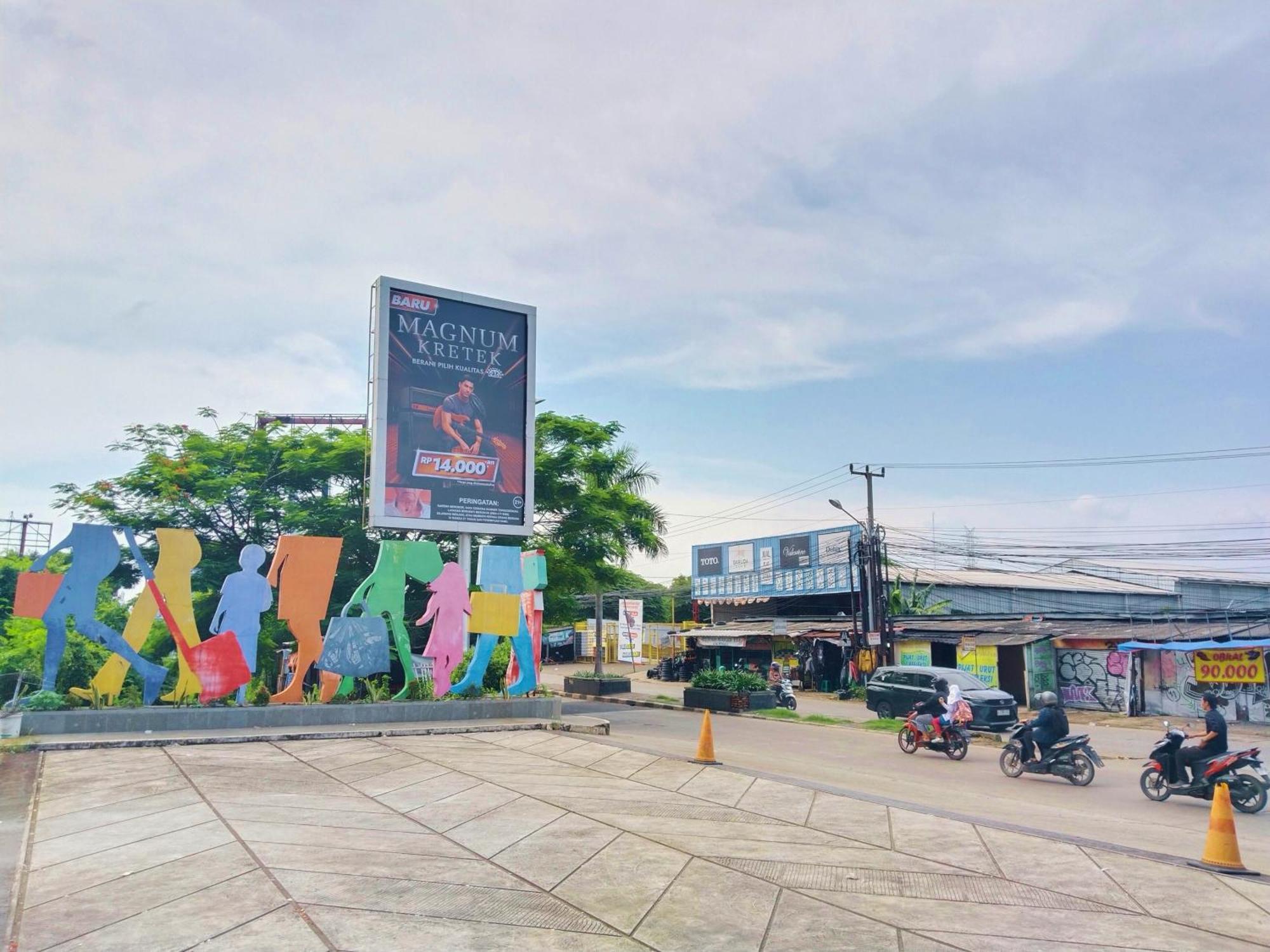 Nusantara Metropolitan Park By Reccoma Bekasi Exterior foto